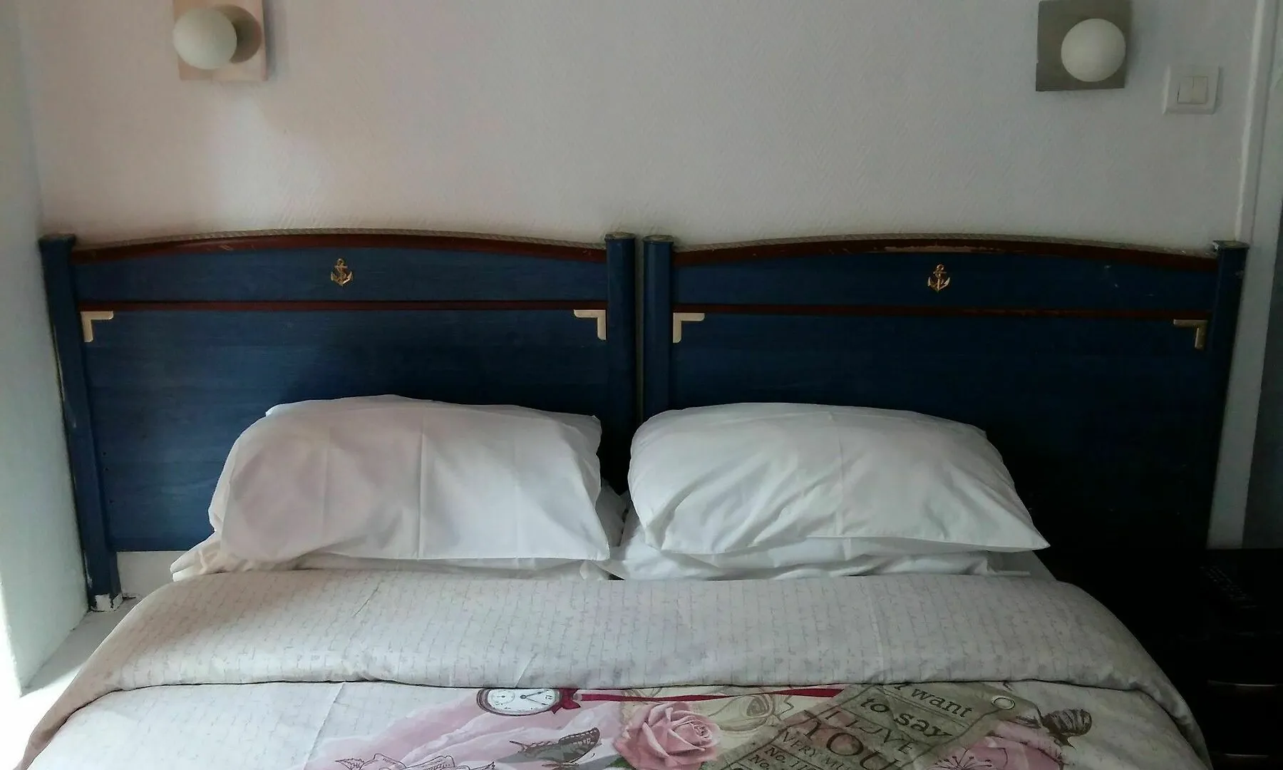Du Metro Hotel