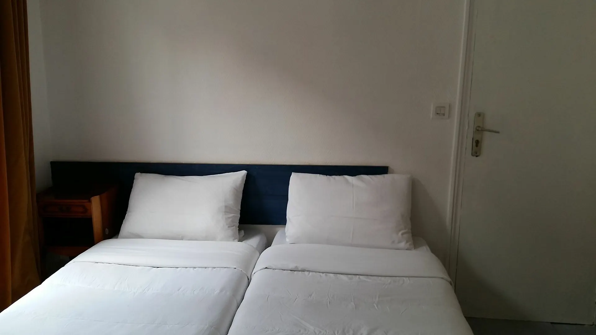 Hotel Du Metro Paris