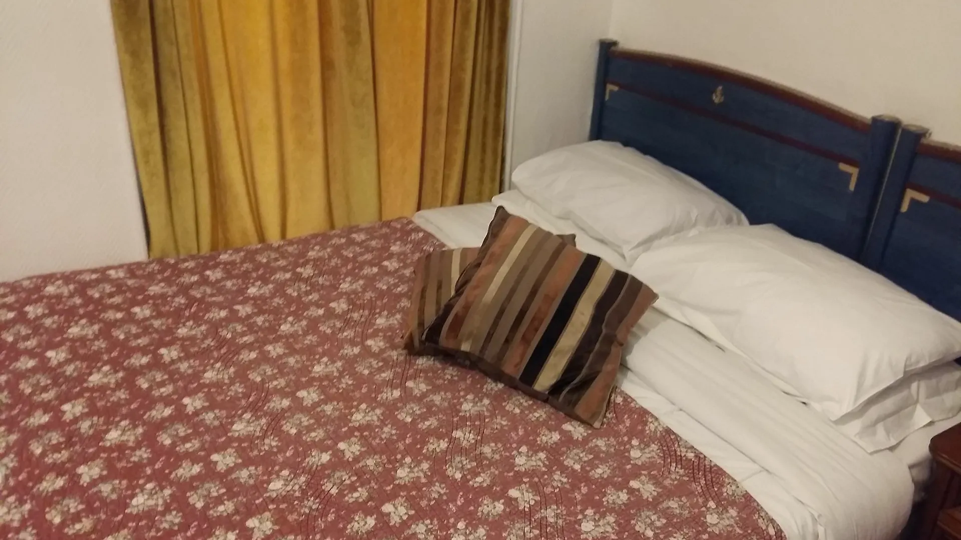 Du Metro Hotel 3*